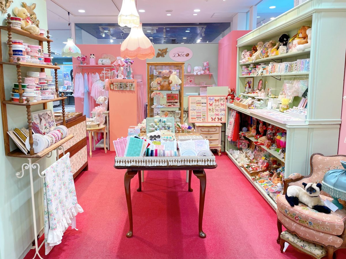 welcome-to-vintage-deco-harajuku-store