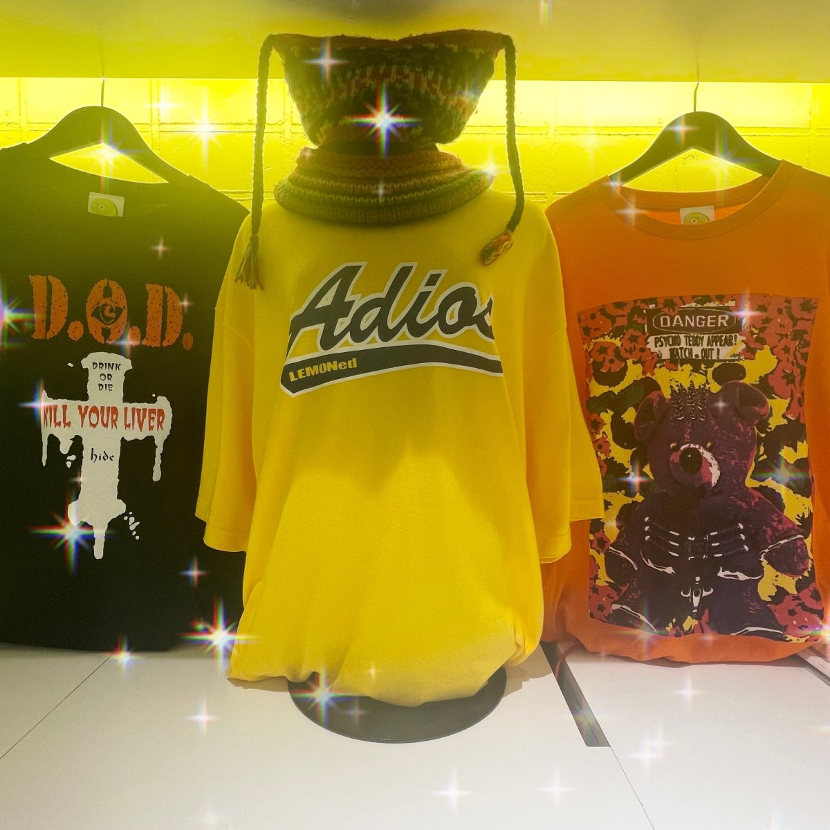 ラフォーレ原宿店10周年記念限定 Painting Bunny プリントTシャツ ラフォーレ原宿店10周年記念限定 Painting Bunny プリントT